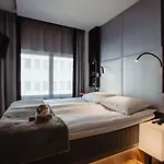 Glo Art Hotel