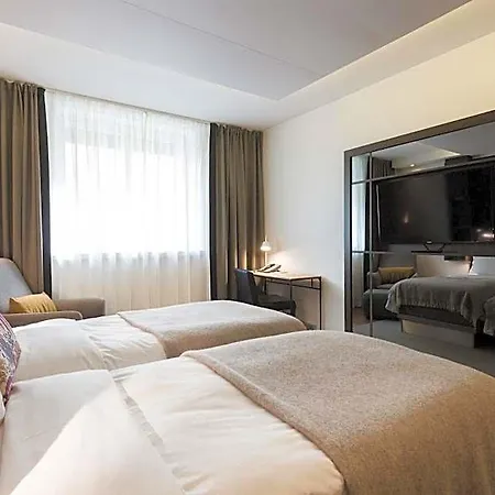 Jugend Hotel 4*