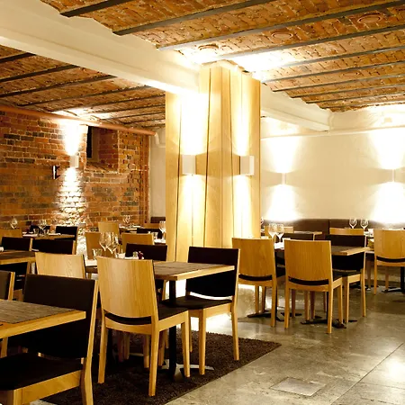 Jugend Hotel 4*