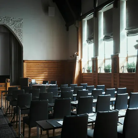 Jugend Hotel
